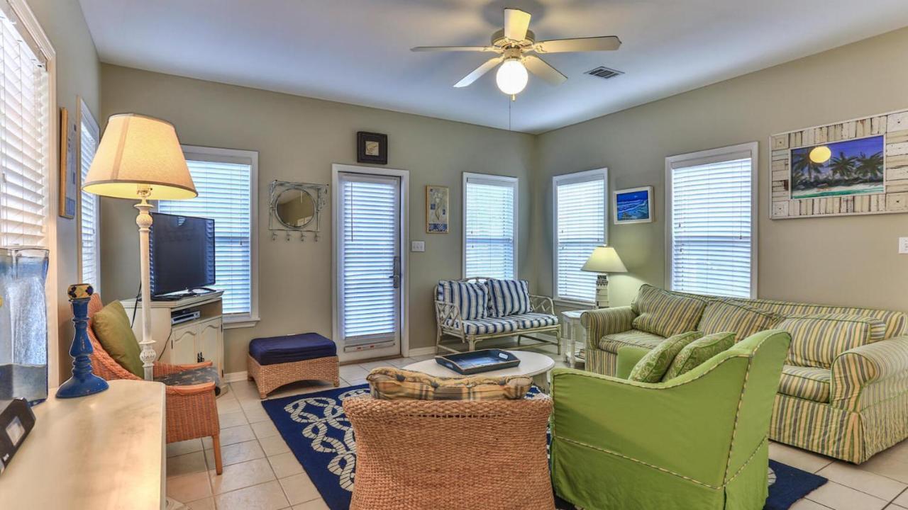 Biglows Bungalow - About A Quarter Mile To Private Neighborhood Beach Access, Pet Friendly, Community Pool Villa Destin Eksteriør billede